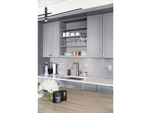 1750 Wewatta St 1001, Denver, CO 80202