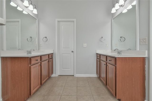28 Privet Circle, Suwanee, GA 30024