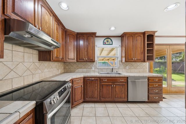 6127 S Victor Avenue, Tulsa, OK 74136