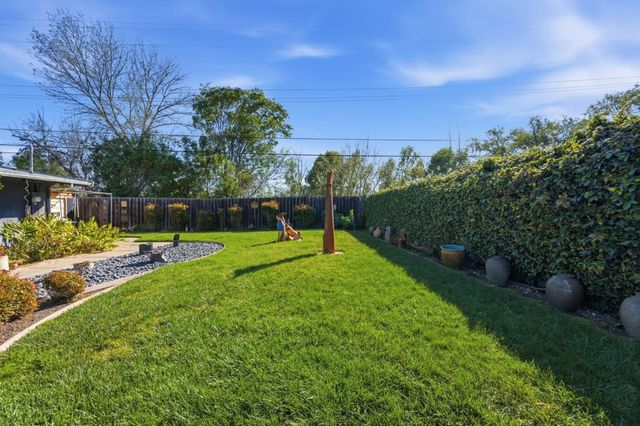 1225 Manzano Way, Sunnyvale, CA 94089