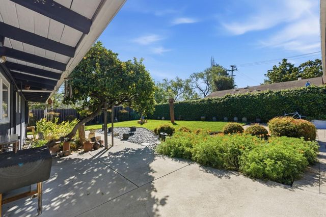 1225 Manzano Way, Sunnyvale, CA 94089