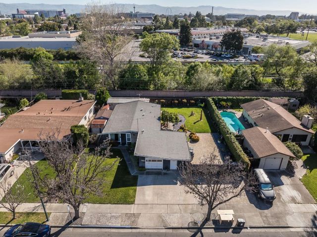 1225 Manzano Way, Sunnyvale, CA 94089