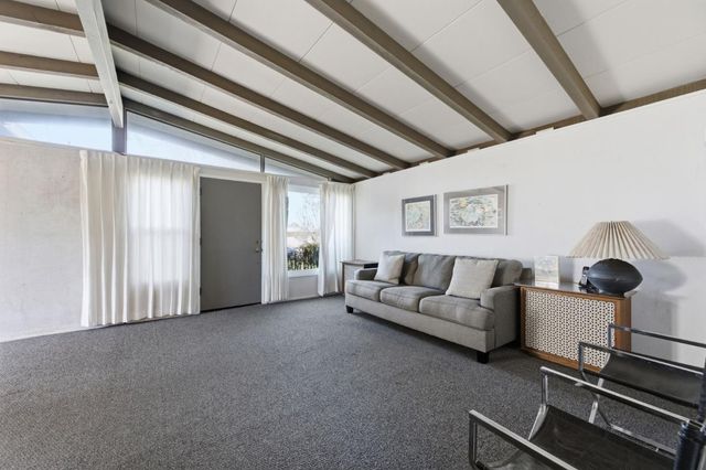 1225 Manzano Way, Sunnyvale, CA 94089