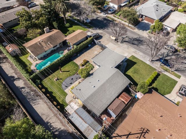 1225 Manzano Way, Sunnyvale, CA 94089