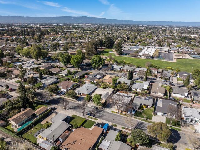 1225 Manzano Way, Sunnyvale, CA 94089