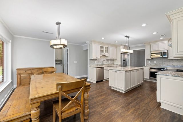 1004 Heather Lane, Sumter, SC 29154