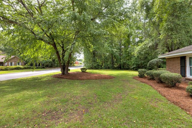 1004 Heather Lane, Sumter, SC 29154