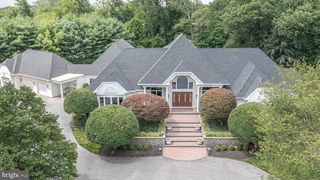 415 BRIDGEBORO RD, Moorestown, NJ 08057