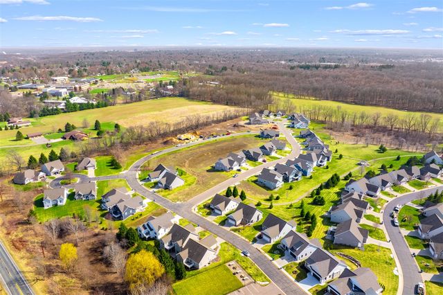 5359 Harborview Pass, Kalamazoo, MI 49009