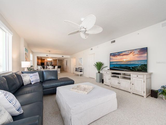 1370 GULF BOULEVARD 204, Clearwater, FL 33767