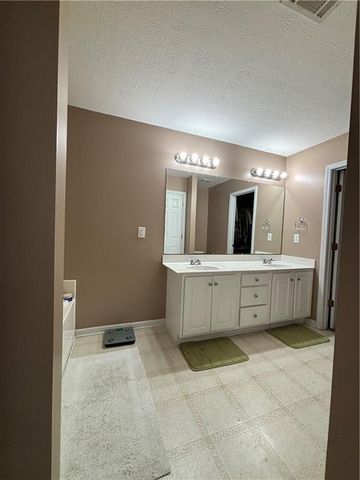 138 Dogwood Lane SE, Calhoun, GA 30701