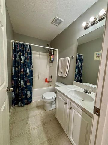 138 Dogwood Lane SE, Calhoun, GA 30701