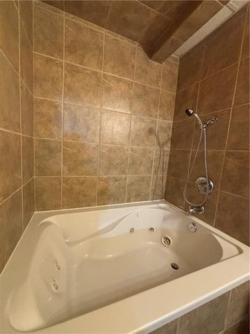 138 Dogwood Lane SE, Calhoun, GA 30701