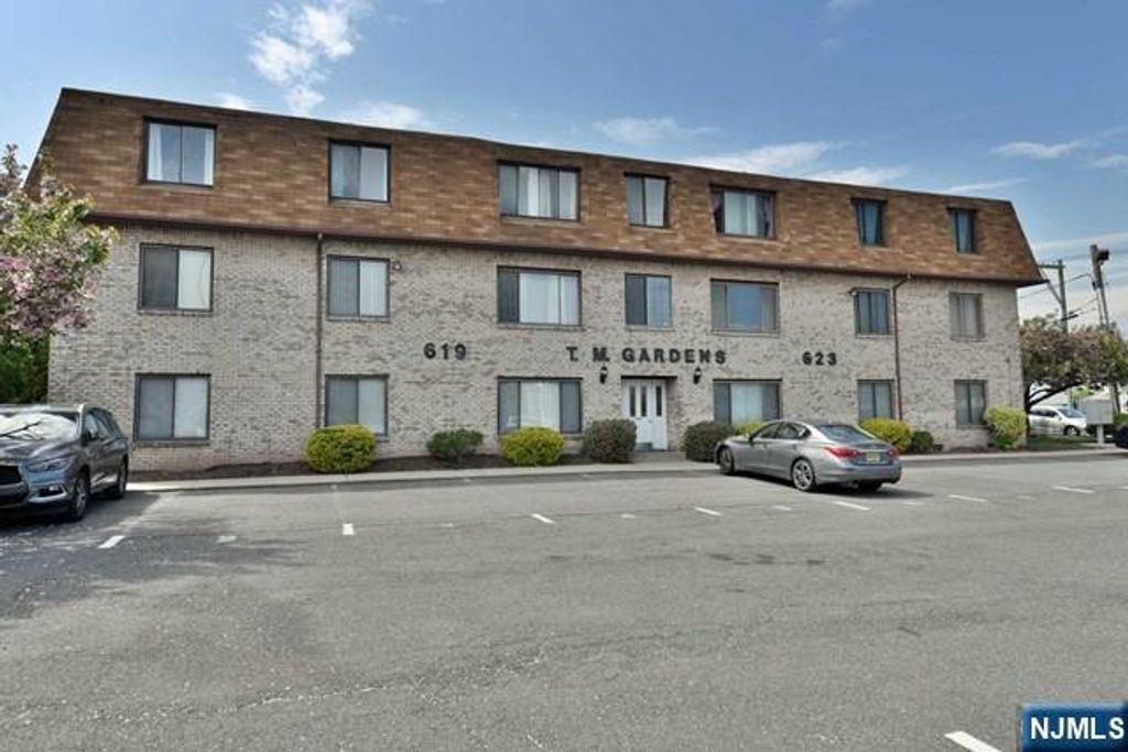 619 Schuyler 304, Lyndhurst, NJ 07071