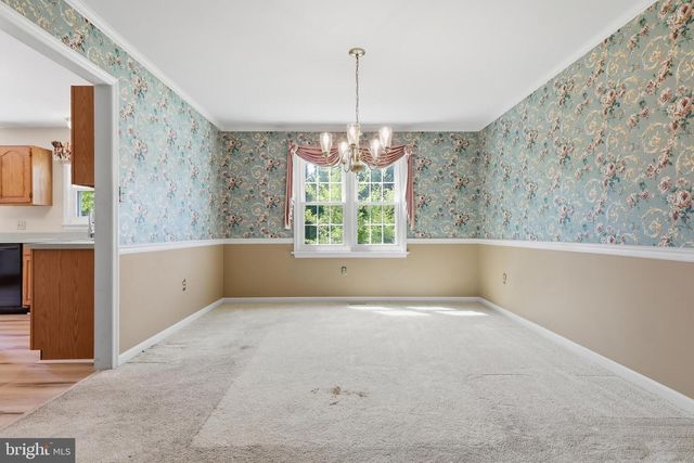 1240 FUTURITY DR, York, PA 17404