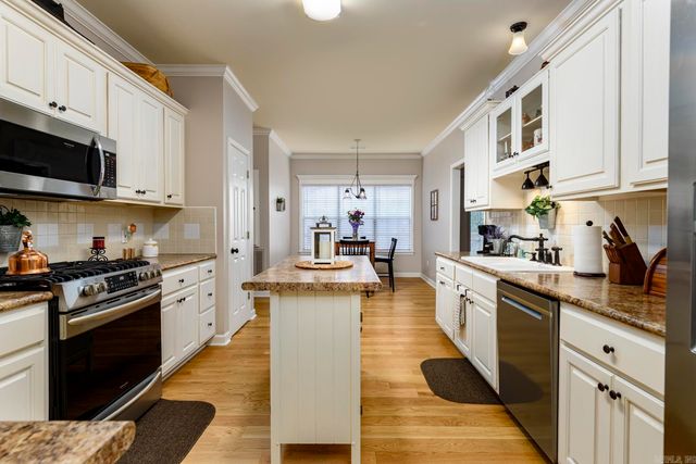 12201 Cherryside Drive, Little Rock, AR 72211