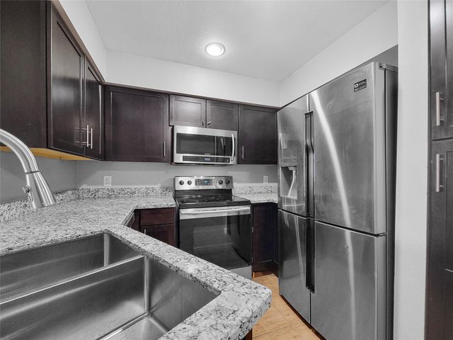 2626 Holly Hall Street 512, Houston, TX 77054