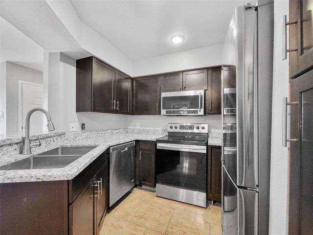 2626 Holly Hall Street 512, Houston, TX 77054