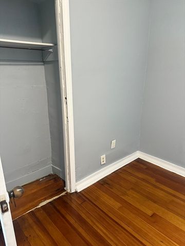 151 Salem 1, Lowell, MA 01851