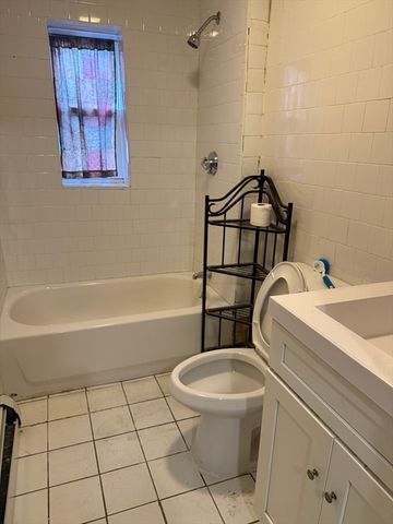 151 Salem 1, Lowell, MA 01851