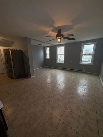 151 Salem 1, Lowell, MA 01851