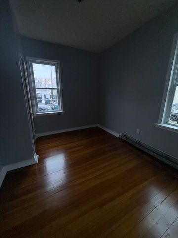 151 Salem 1, Lowell, MA 01851