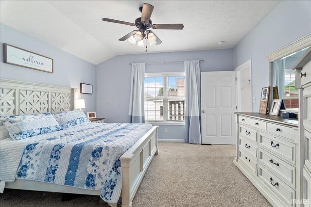 12410 Canyon Rock Drive, Evansville, IN 47725