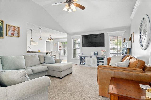 12410 Canyon Rock Drive, Evansville, IN 47725