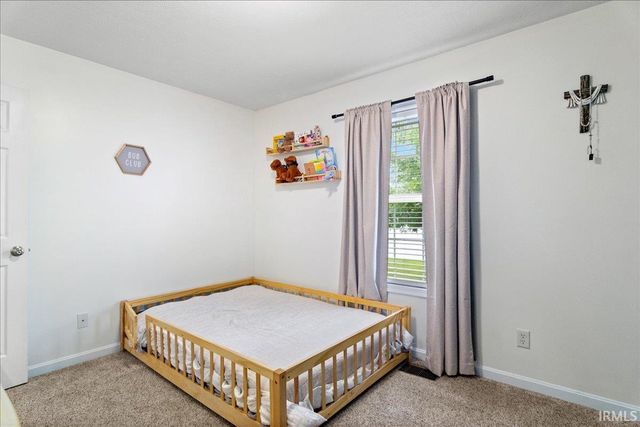 12410 Canyon Rock Drive, Evansville, IN 47725