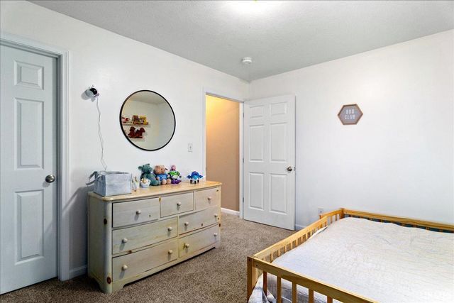 12410 Canyon Rock Drive, Evansville, IN 47725