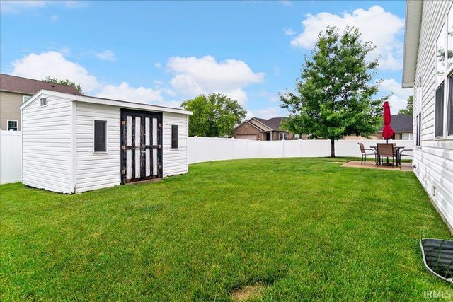 12410 Canyon Rock Drive, Evansville, IN 47725