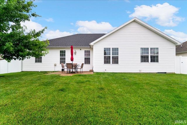 12410 Canyon Rock Drive, Evansville, IN 47725