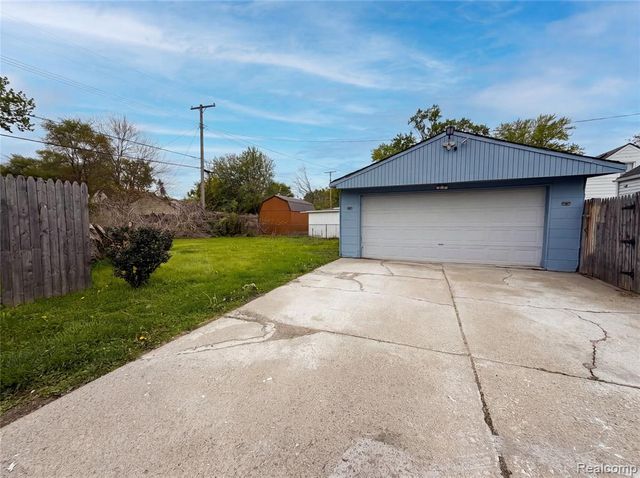 26311 Hopkins Street, Inkster, MI 48141