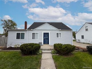 26311 Hopkins Street, Inkster, MI 48141