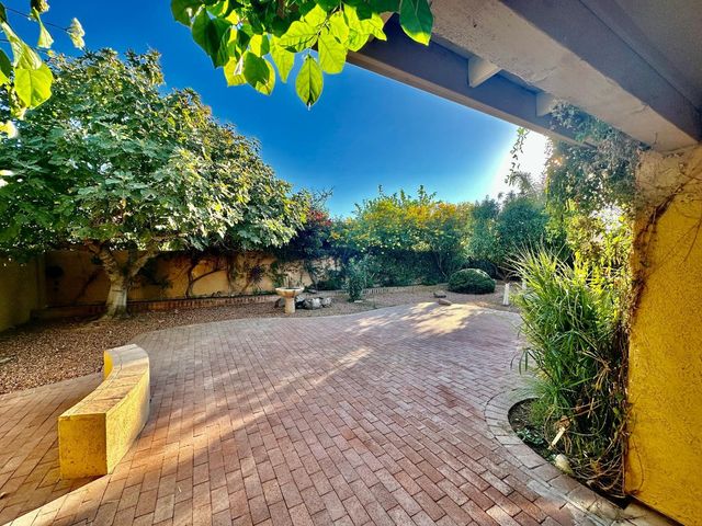 9071 E Caribbean Lane, Scottsdale, AZ 85260