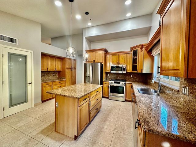 9071 E Caribbean Lane, Scottsdale, AZ 85260