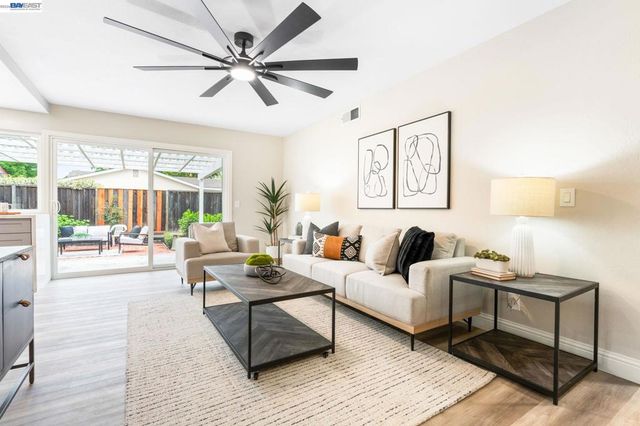 339 Avenida Nogales, San Jose, CA 95123