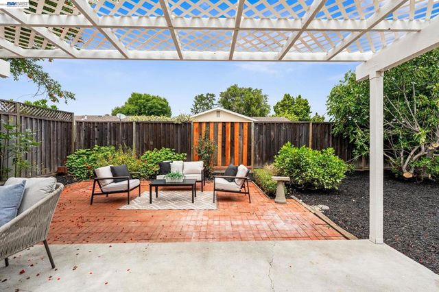 339 Avenida Nogales, San Jose, CA 95123