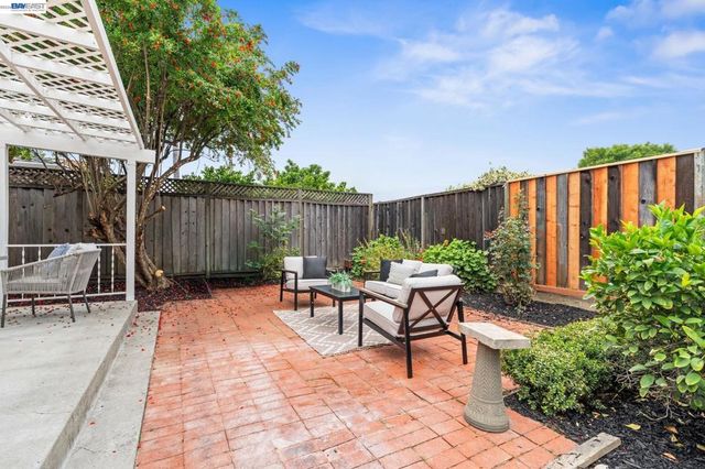 339 Avenida Nogales, San Jose, CA 95123