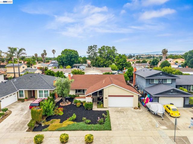 339 Avenida Nogales, San Jose, CA 95123