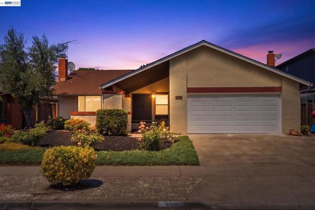 339 Avenida Nogales, San Jose, CA 95123