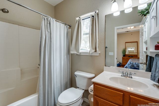 1660 Westview Court, Canyon Lake, TX 78133