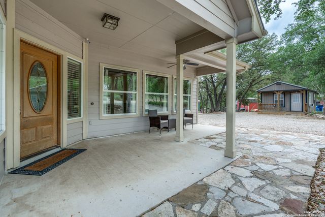 1660 Westview Court, Canyon Lake, TX 78133