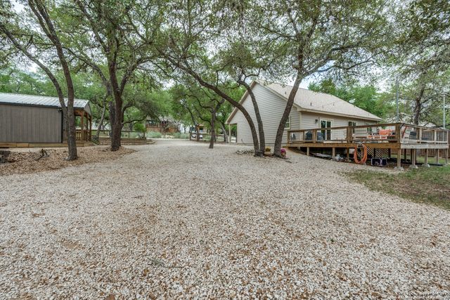 1660 Westview Court, Canyon Lake, TX 78133