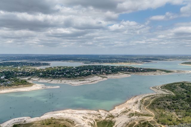 1660 Westview Court, Canyon Lake, TX 78133