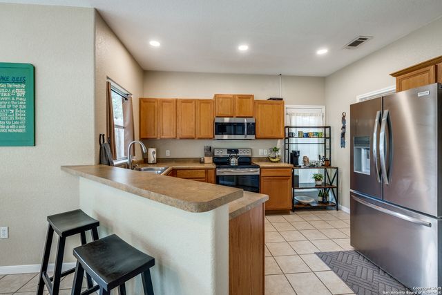 1660 Westview Court, Canyon Lake, TX 78133