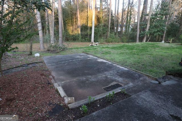 1302 Stephens Street SW, Lilburn, GA 30047