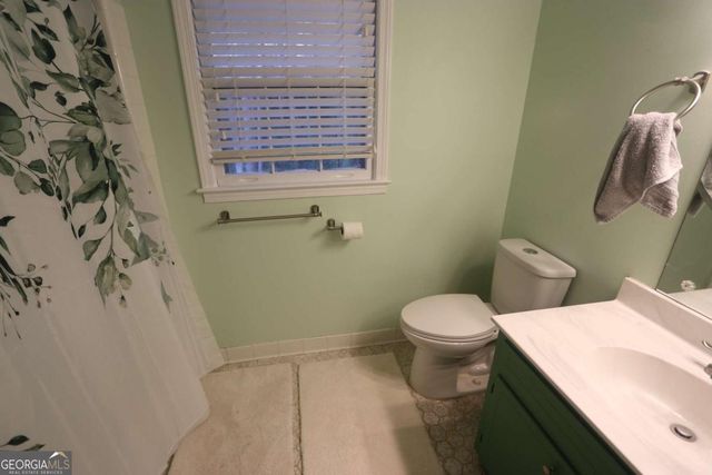 1302 Stephens Street SW, Lilburn, GA 30047