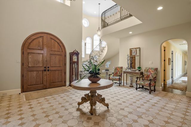 4101 Howard Road, Waxahachie, TX 75165
