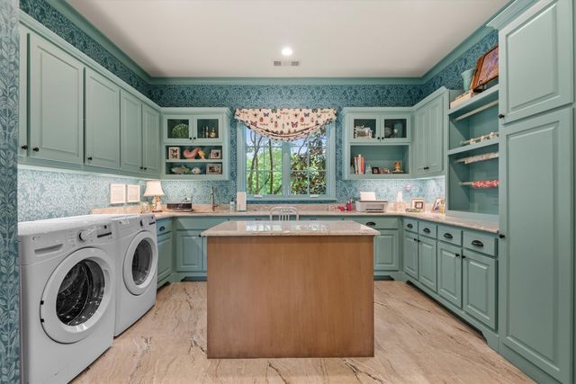 4101 Howard Road, Waxahachie, TX 75165